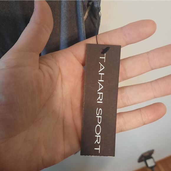 NWT Tahari Sport Long Sleeve Gray Shirt M - Picture 3 of 4